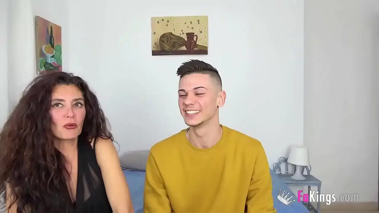 Zazel es una madura viciosa que solo folla con jovencitos